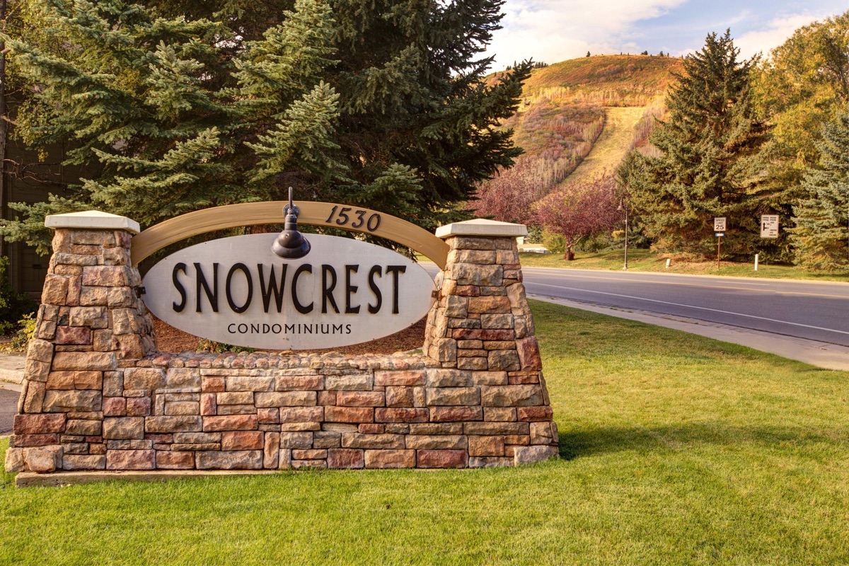 Snowcrest sign